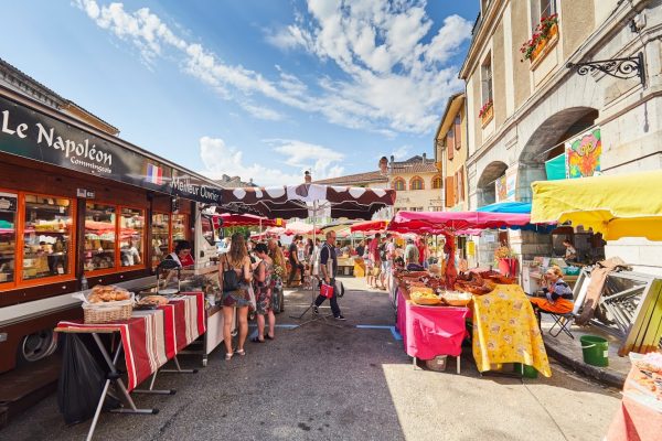 Les marchés