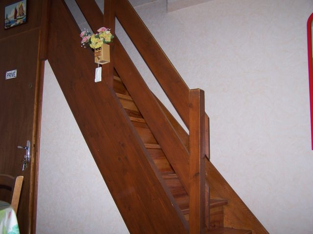 100-2083—Copie