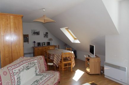 LUCHON CENTRE – DUPLEX POUR 6 PERS. – BALCON SUD – PARKING – WIFI – HF51