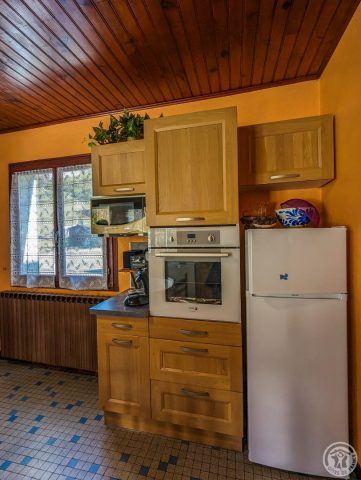 31G100024-b1777fee688441f79ed0c5268054469f