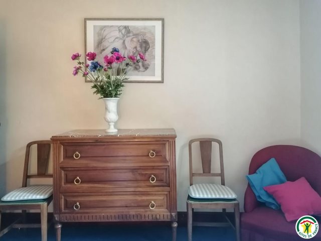 31G100084-77d9407f5d044b3abb626f3fa3258594