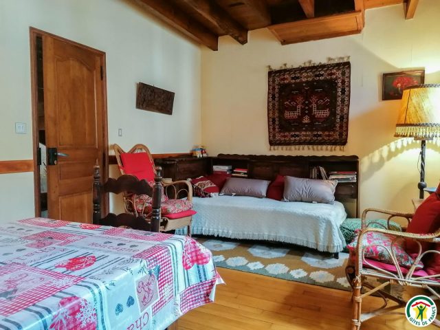 31G100084-b8c1b5b1e8f649c0942b226564d74a5c