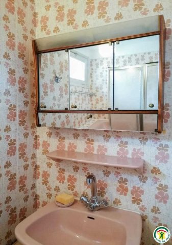 31G100084-f235da4b9d494168bed6ba6c509823dc