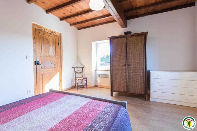 31G100135-29cd555157b24fbda82a775971bfc5b8