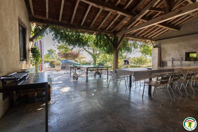 31G100135-3fe819a9a48e4a27822f5e449ef09759