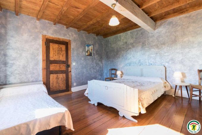 31G100135-9d15bad1a4bf49d7ab19e992a3286c98