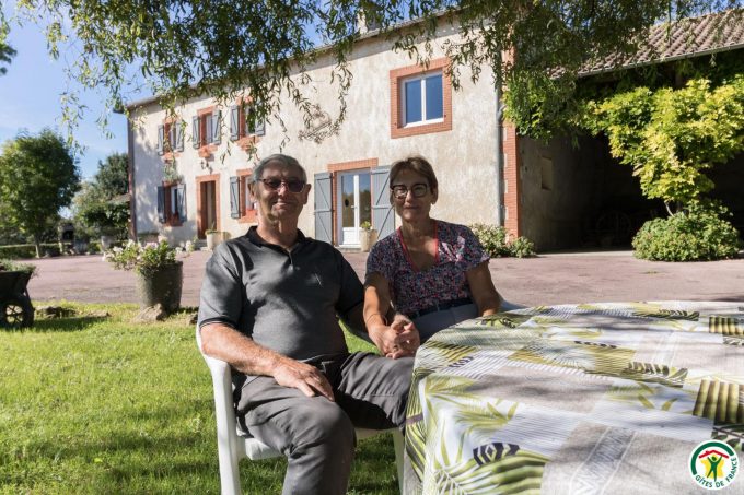 31G100135-c9aa7040f84e483cb4c7d117c5245d96