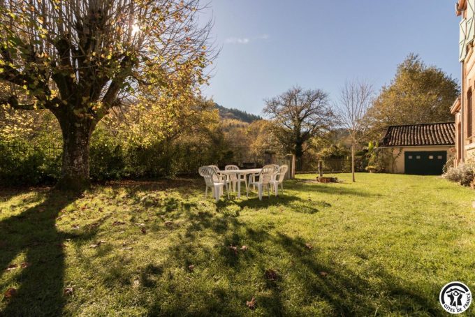 31G100211-1fed5e4e8ecc4db19756683da92e81e7