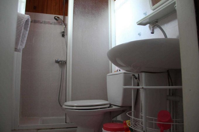 31G100241-a27b43f7b2554947bf4b2c34621b214b