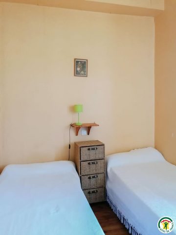 31G100241-a72d4046f21b4e049a0faae41834c1a3