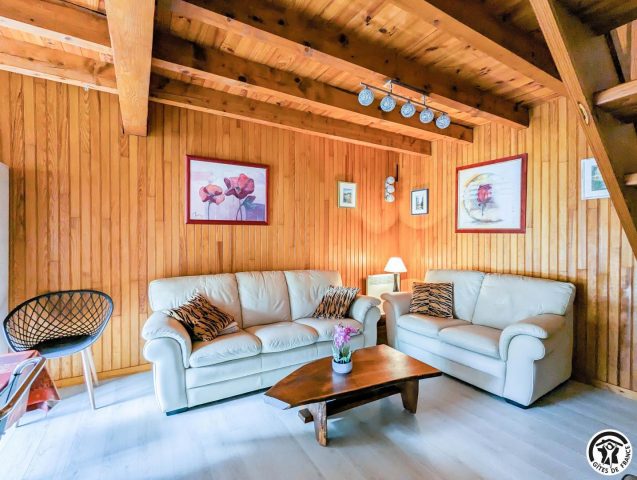 31G100245-90673be66bee4c8ca6eaa8a3892a603f