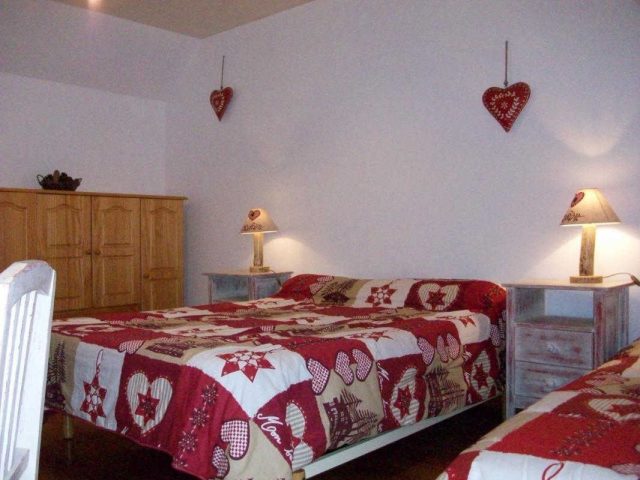 31G100247-393adfdce7af4d28aa900e4822d375c0