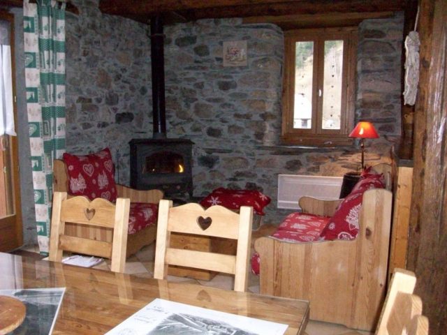 31G100247-3ab7751009c549d5a7a23d3918cf3dc7