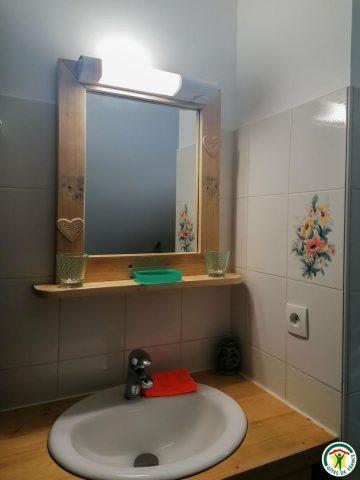 31G100247-46fd5bc547c5466b9a6907d1225ce8a5