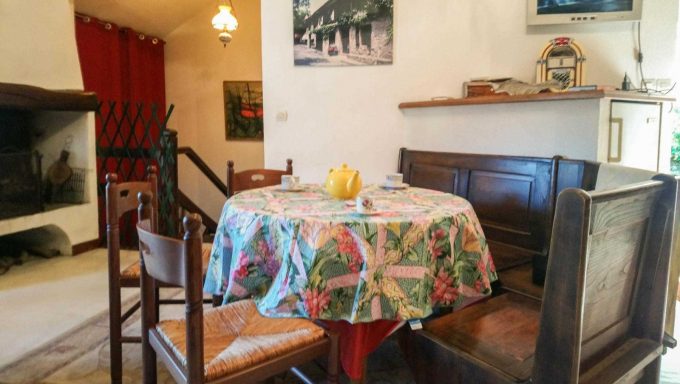 31G100248-1a7bea23fc8e485ca2feb4a7181f8523