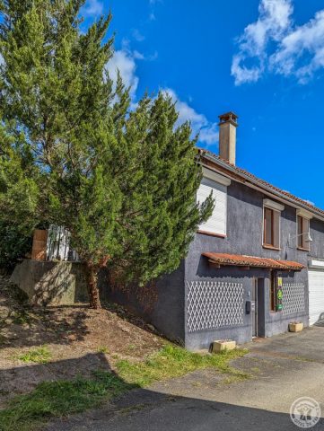 31G100248-b7bb5a46e0ae45779898cc966c30e059