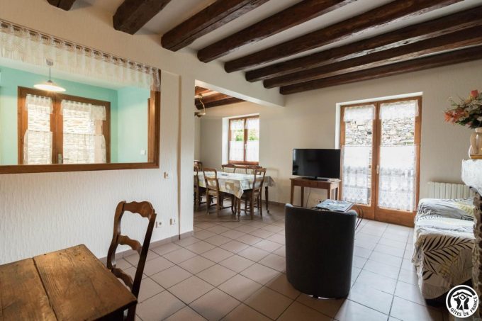 31G100251-437ddf201fe441dfb9b6226c362c9011