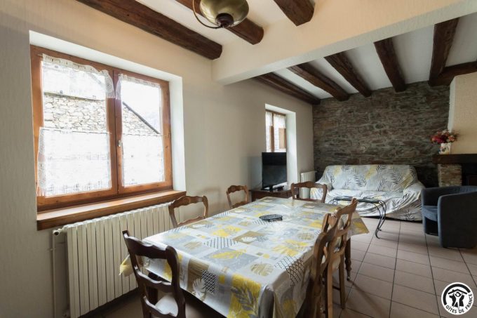 31G100251-909601ea4d4d4d8badcfc7a510405004