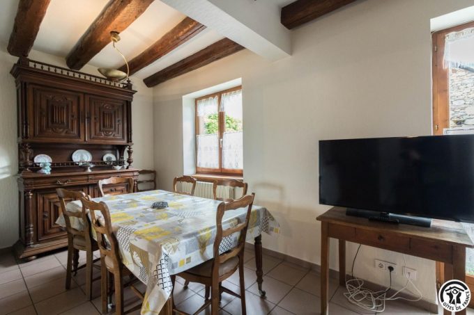 31G100251-9a8264a65a4a49c9ac9b941fd950db20