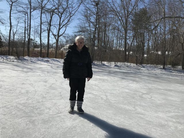 31G100251-aa75b81af4184d7f95977febfcc28f86