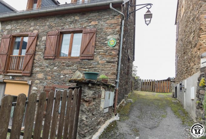 31G100251-aea97335504b4206aa388c9b7fbef334