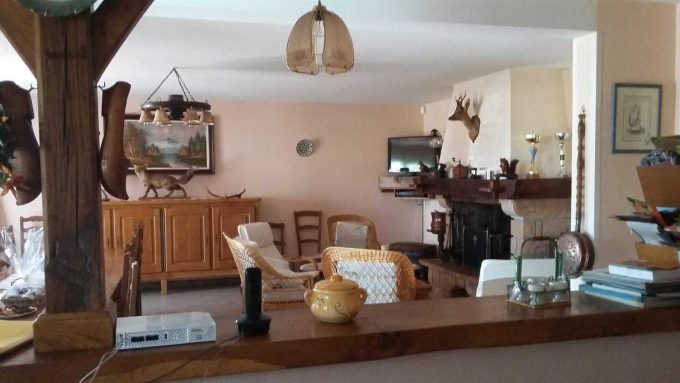 31G100253-2c770db6cc89410694d26b058906cd4a