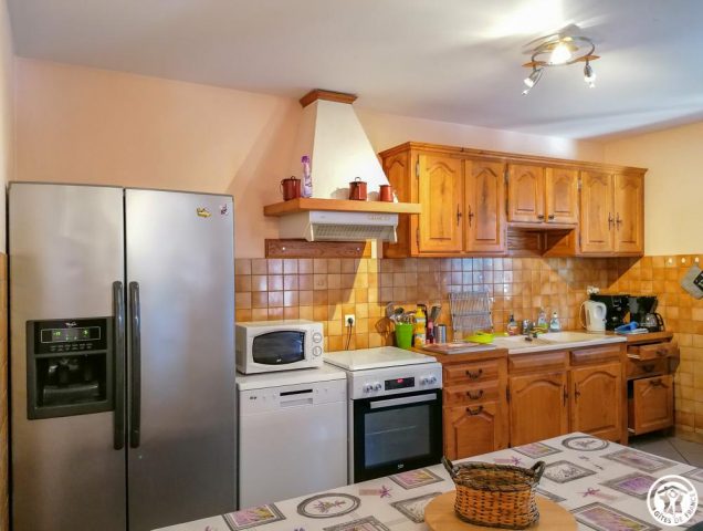 31G100253-3e175ebbff2a47529585398581a50177