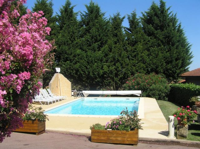 31G100253-bc23ee2975b042fea5b8d81a016eef66