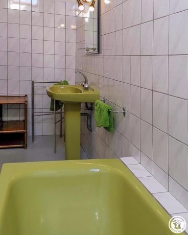 31G100253-c1f09d44ca85466e9bb28d3618799f36