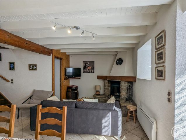 31G100254-0d86e590b7914dc6a77f052ccb8f94aa