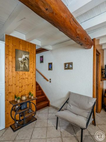 31G100254-3e753eaae61449218d8cc014340a6a2d