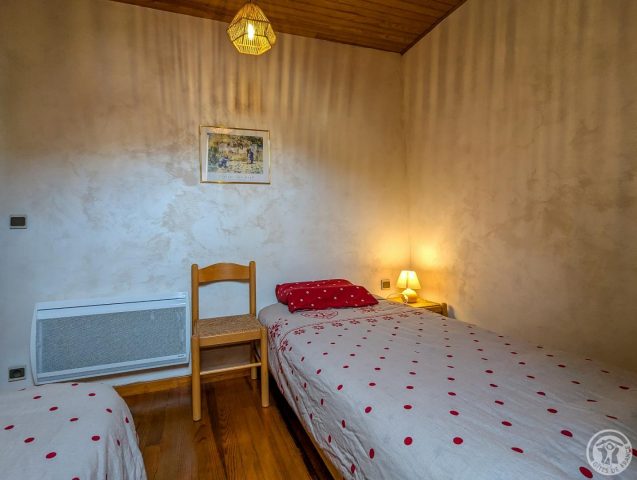 31G100254-54eade4014fb43e6854cc882bbe9be8e