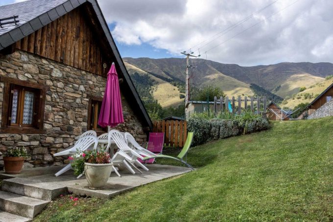 31G100254-56693f58e4a1434a80ce8505148f79be