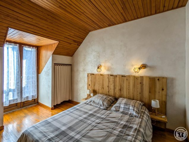 31G100254-748ea699b1da4d75b481728fa4c63d96