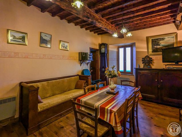 31G100263-1690566c38fb4c7895ee024313586d84