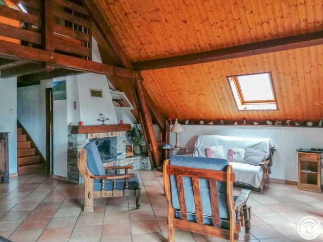 31G100264-37e89a5efdb34605b40eea091b97d70f