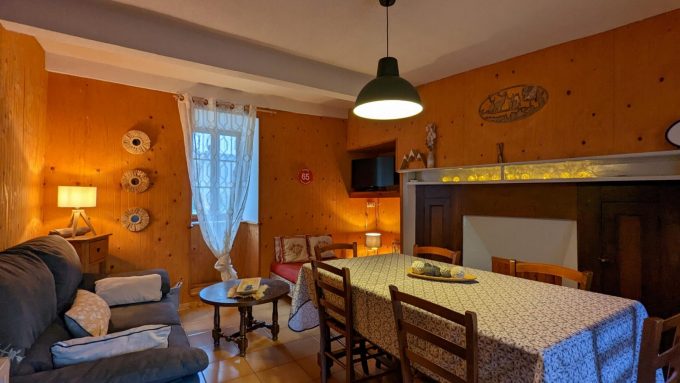 31G100288-4536d355509440059e3bd1ef6093cdcc