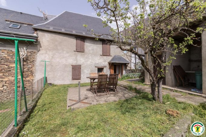 31G100288-6cd9d9d6ead14fec8168614775f7d7a7