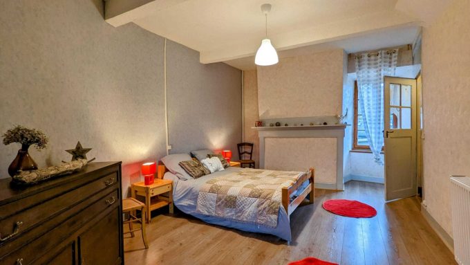 31G100288-823dc9d60b59404893c755ef1f8af1cc