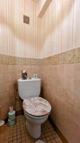 31G100288-eaf7fb25199d4b948f55b7d8eeb9e8e3