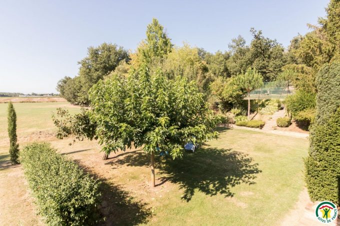 31G100307-34f216aaf4934405a0f5b42dac7740c7