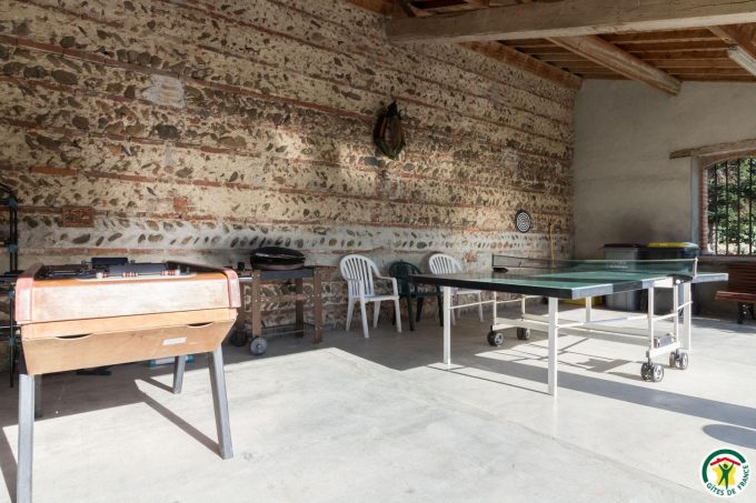 31G100307-4fa67ebd8b844022a739a9b09efbaed5