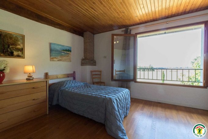 31G100307-ae2c15f57cb44a5dad59acaca7dfec8a