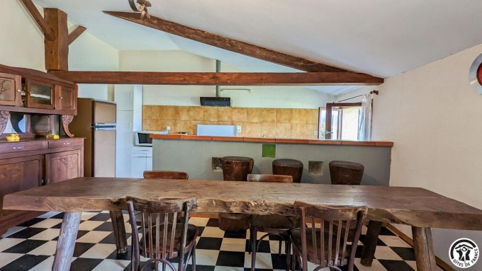 31G100310-840f4583dd1b4fc0bd077b633d56fd40