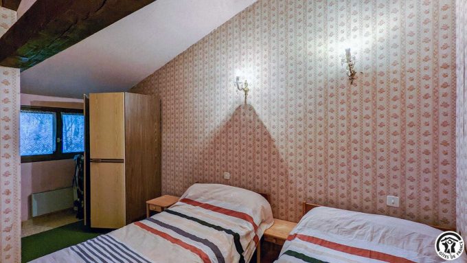 31G100310-aa4a70162be14dabbcfb85633c804a35