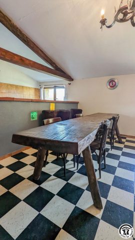 31G100310-ea494acc807e43e086735c9a6d3e797d