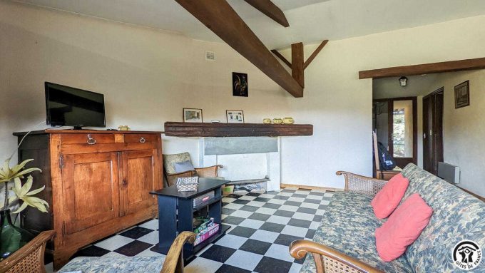 31G100310-fbc69a8f96dd4ccaa17d52d67cd76c35