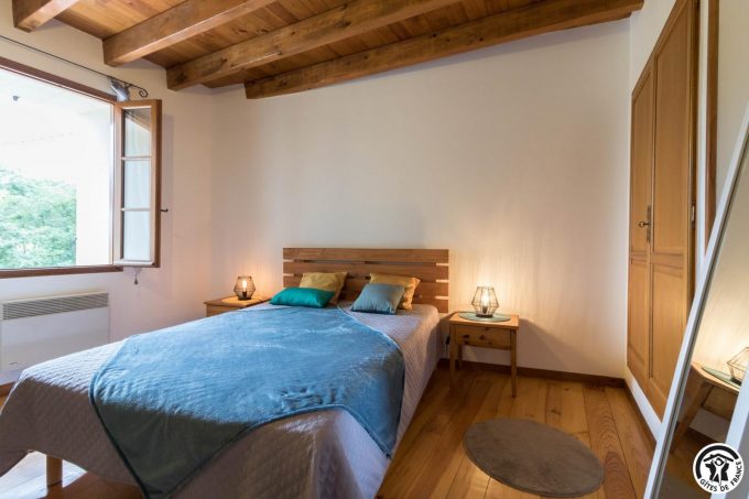 31G100342-daac0101d82442c0ad7fe3cbfbb1485d