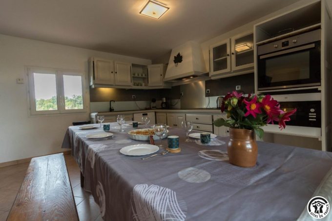 31G100344-0edba5d2ba5b493c9e6a28fb3cb01586