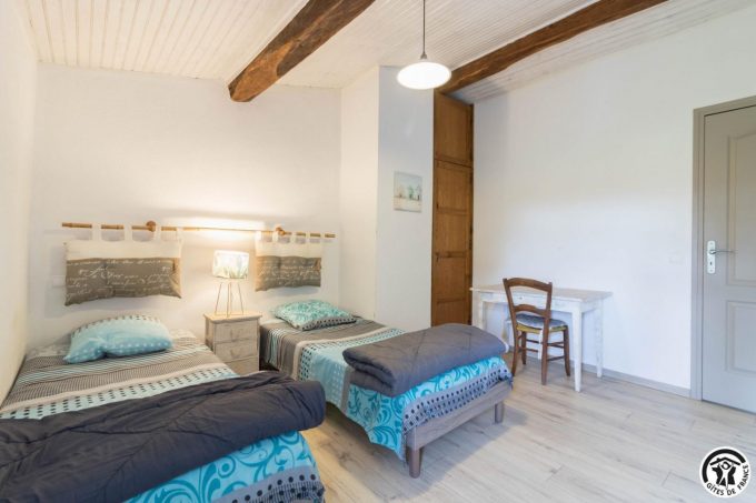 31G100344-3830dc7b170b4945b516fdffd8e45002